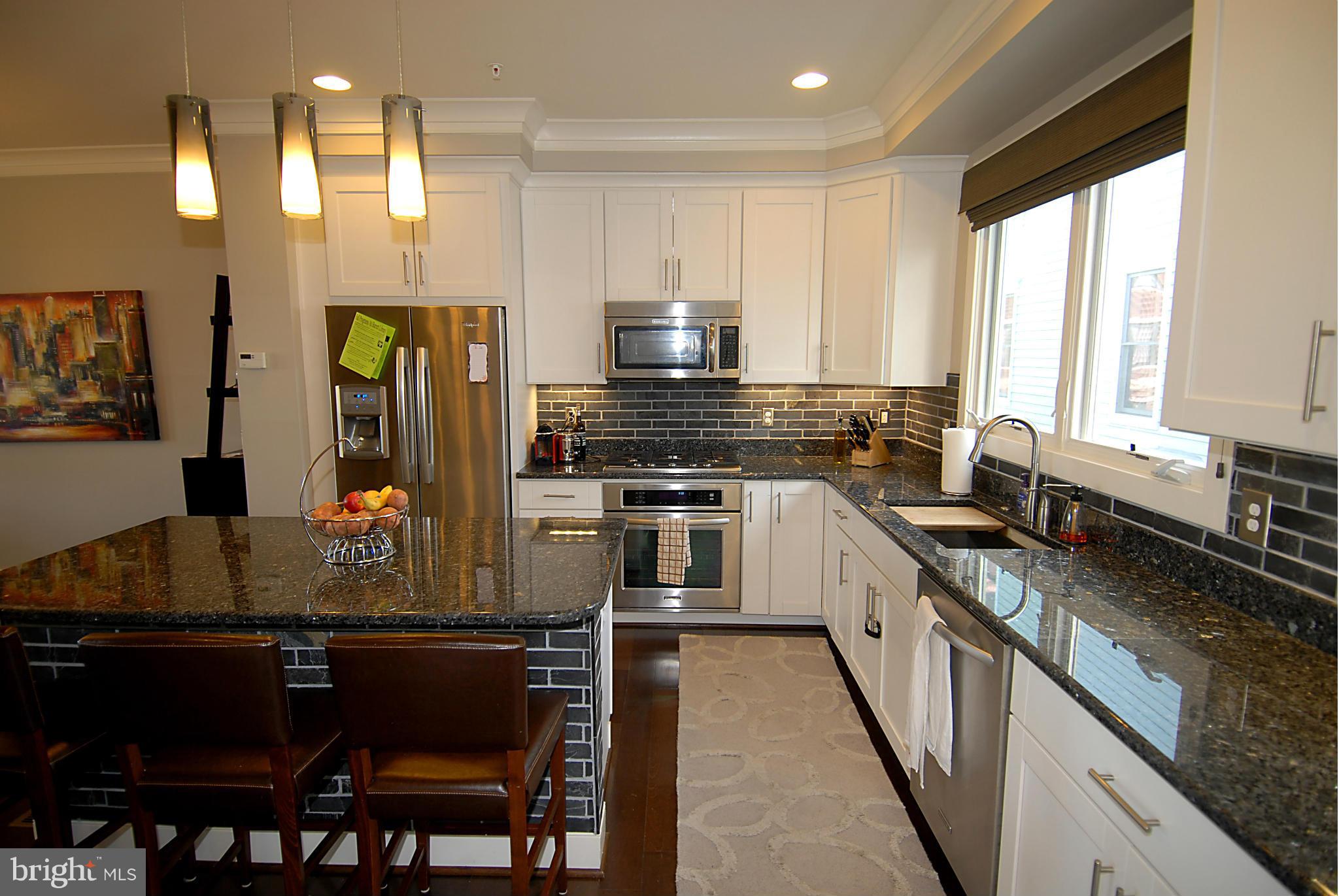 OLD TOWN COMMONS - Residential Lease