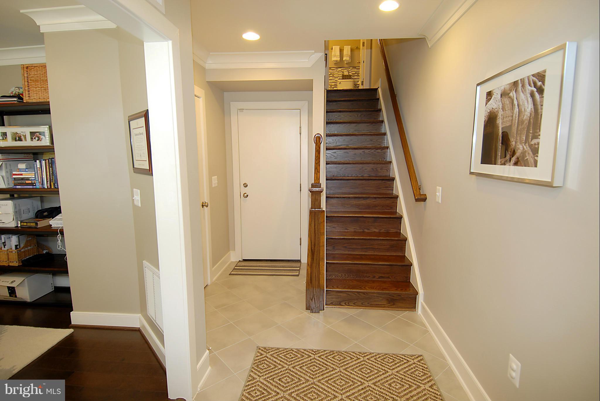 OLD TOWN COMMONS - Residential Lease