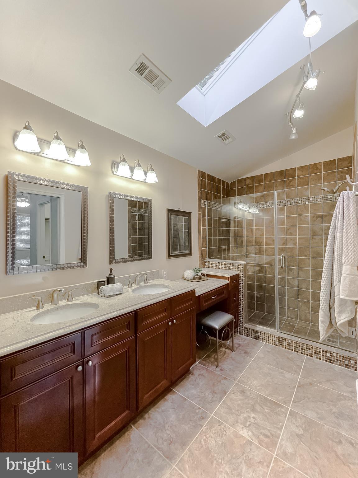 COX'S RUN - Residential