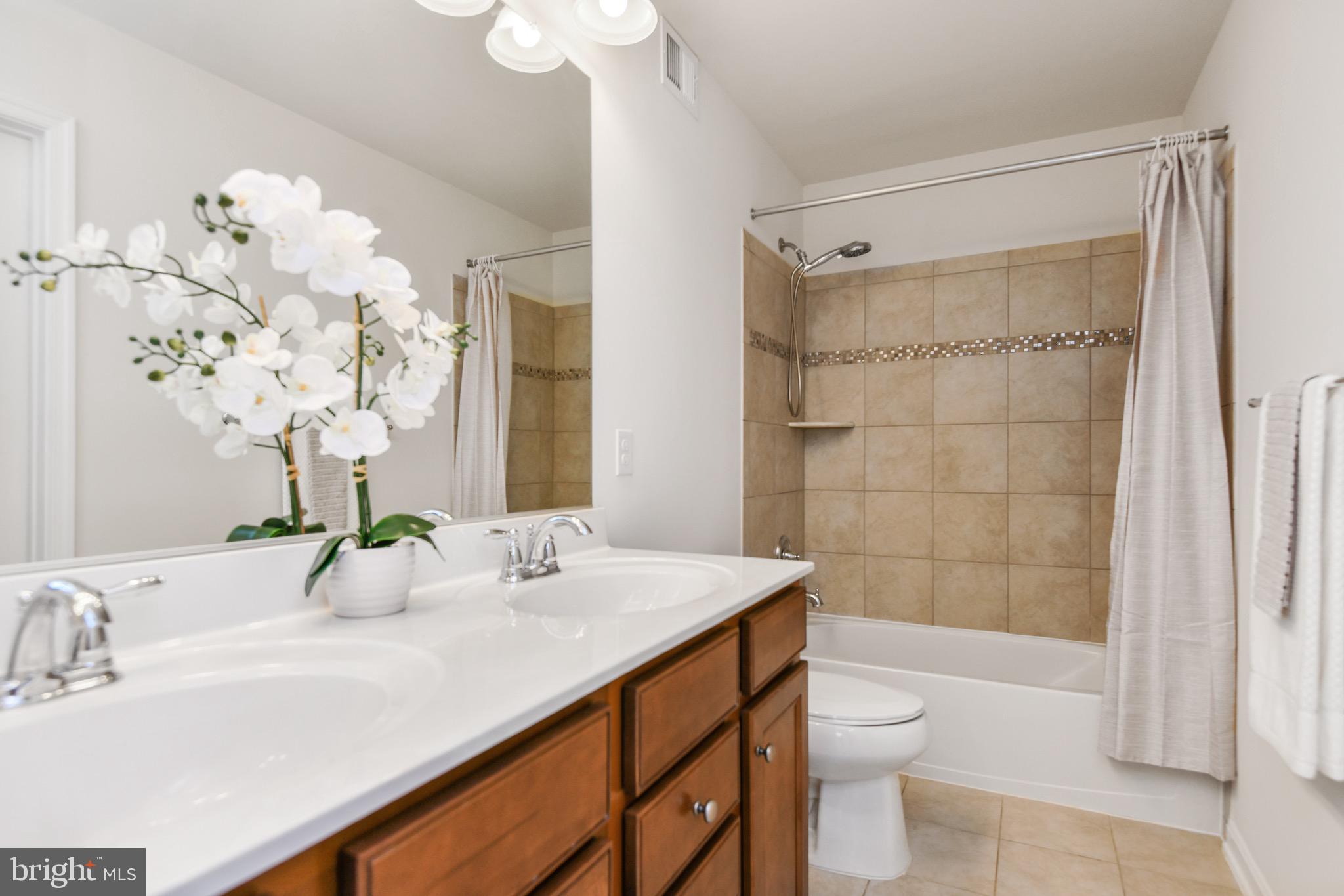 LEELAND STATION - Residential