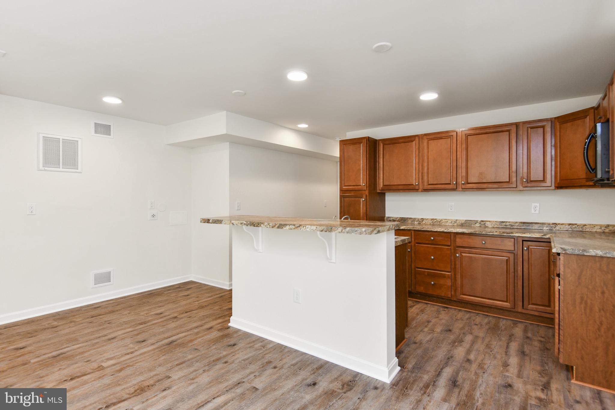 LEELAND STATION - Residential