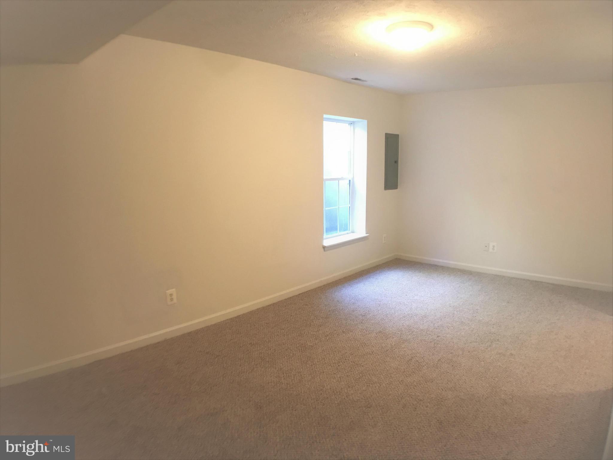 LAFAYETTE VILLAGE - Residential Lease