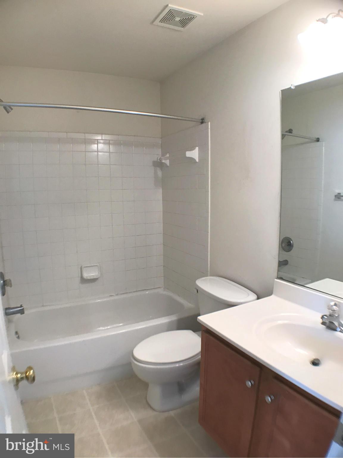 LAFAYETTE VILLAGE - Residential Lease