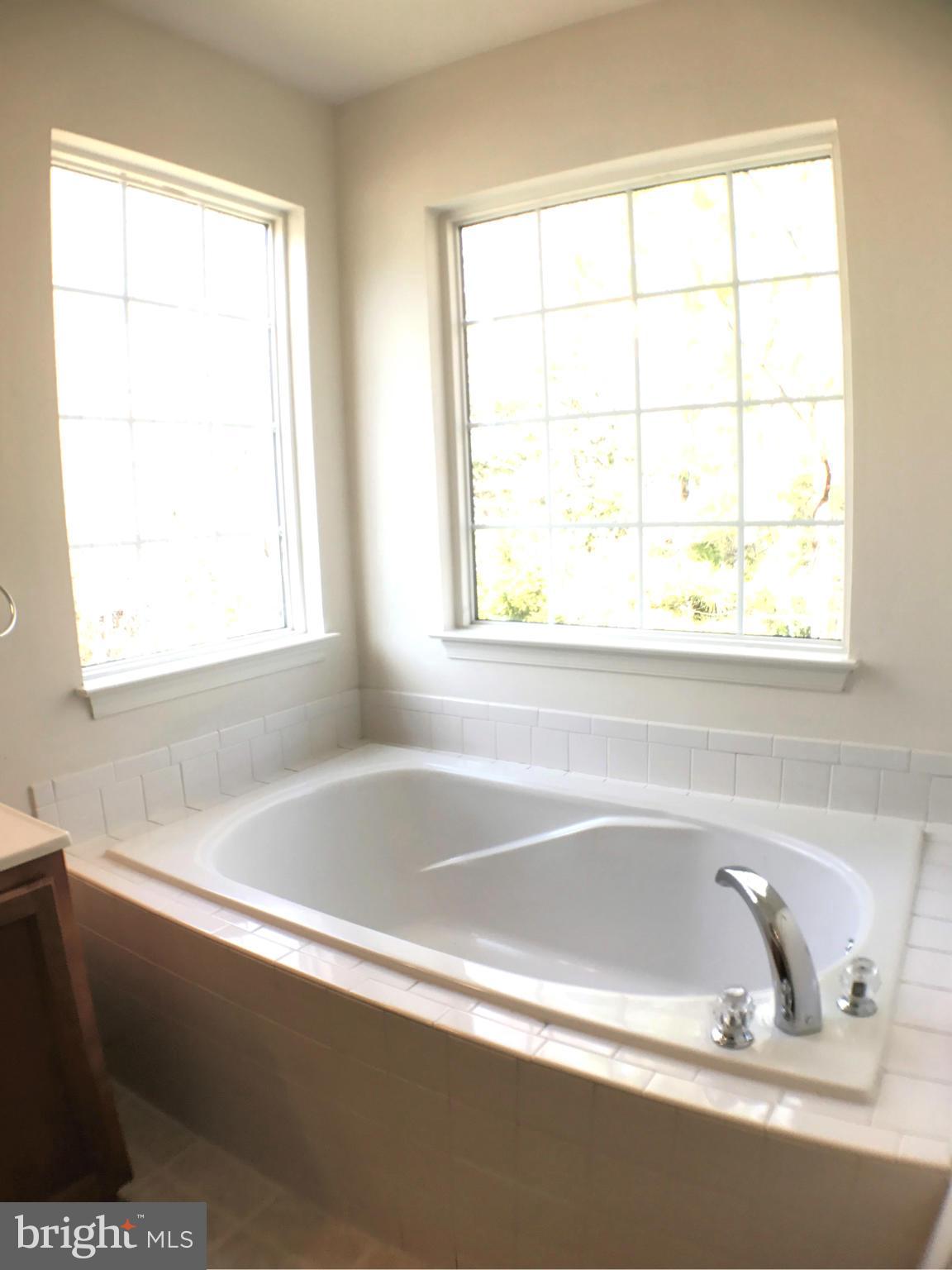 LAFAYETTE VILLAGE - Residential Lease