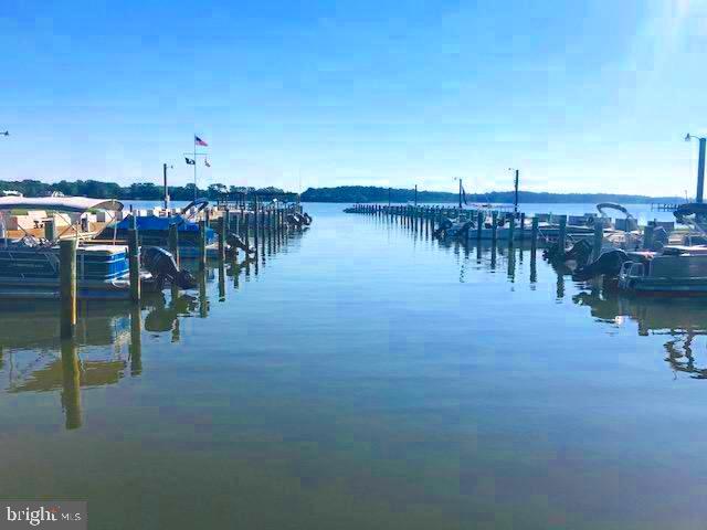 WHITE HORSE PARK I - Residential