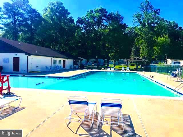 WHITE HORSE PARK I - Residential