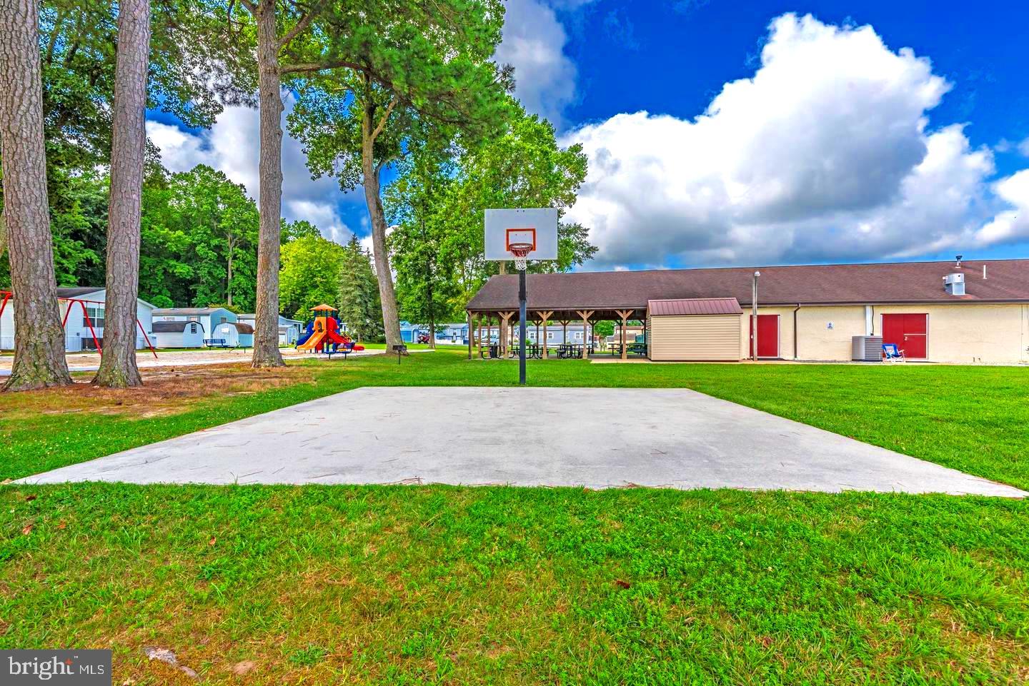 WHITE HORSE PARK I - Residential