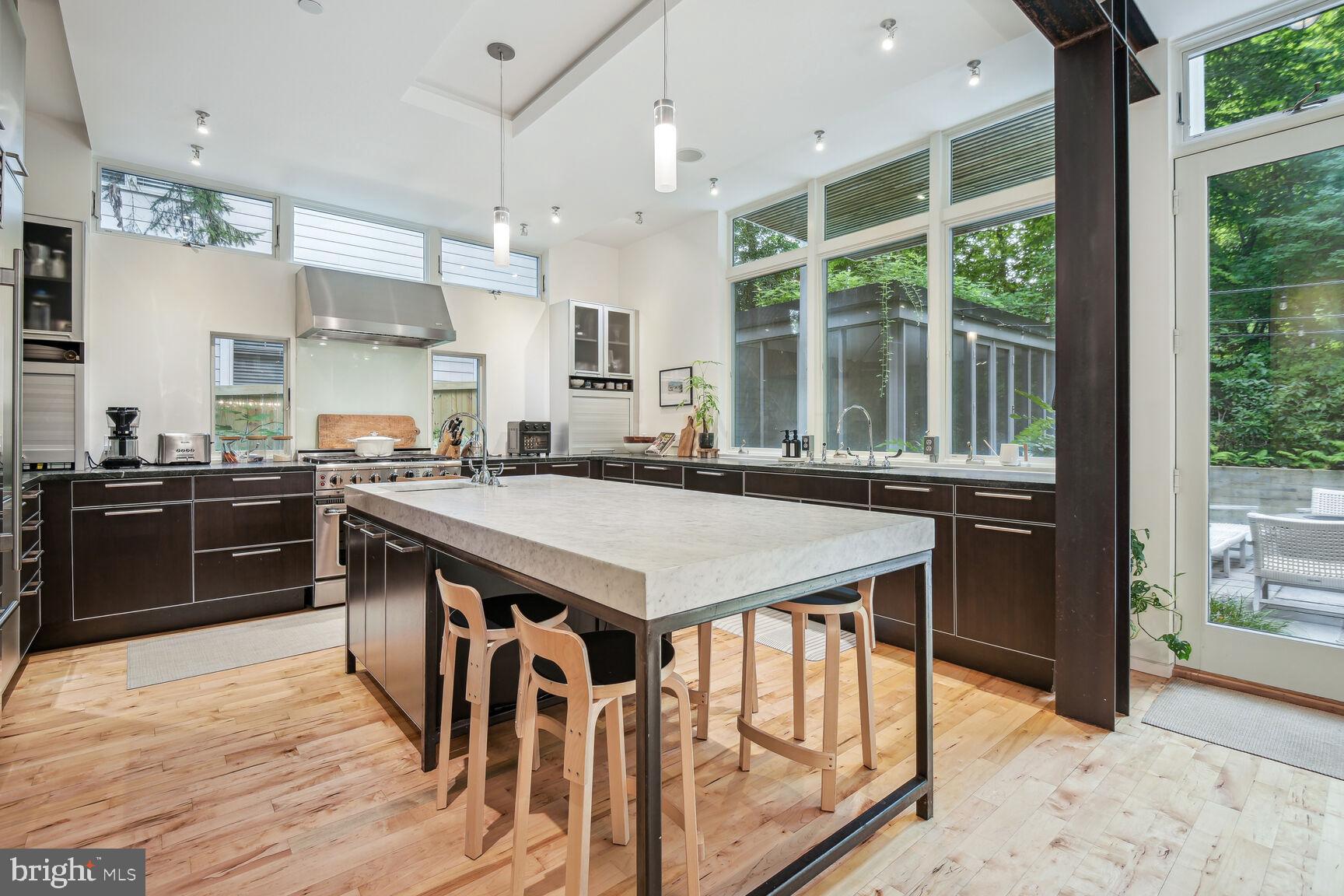 CHEVY CHASE - Residential