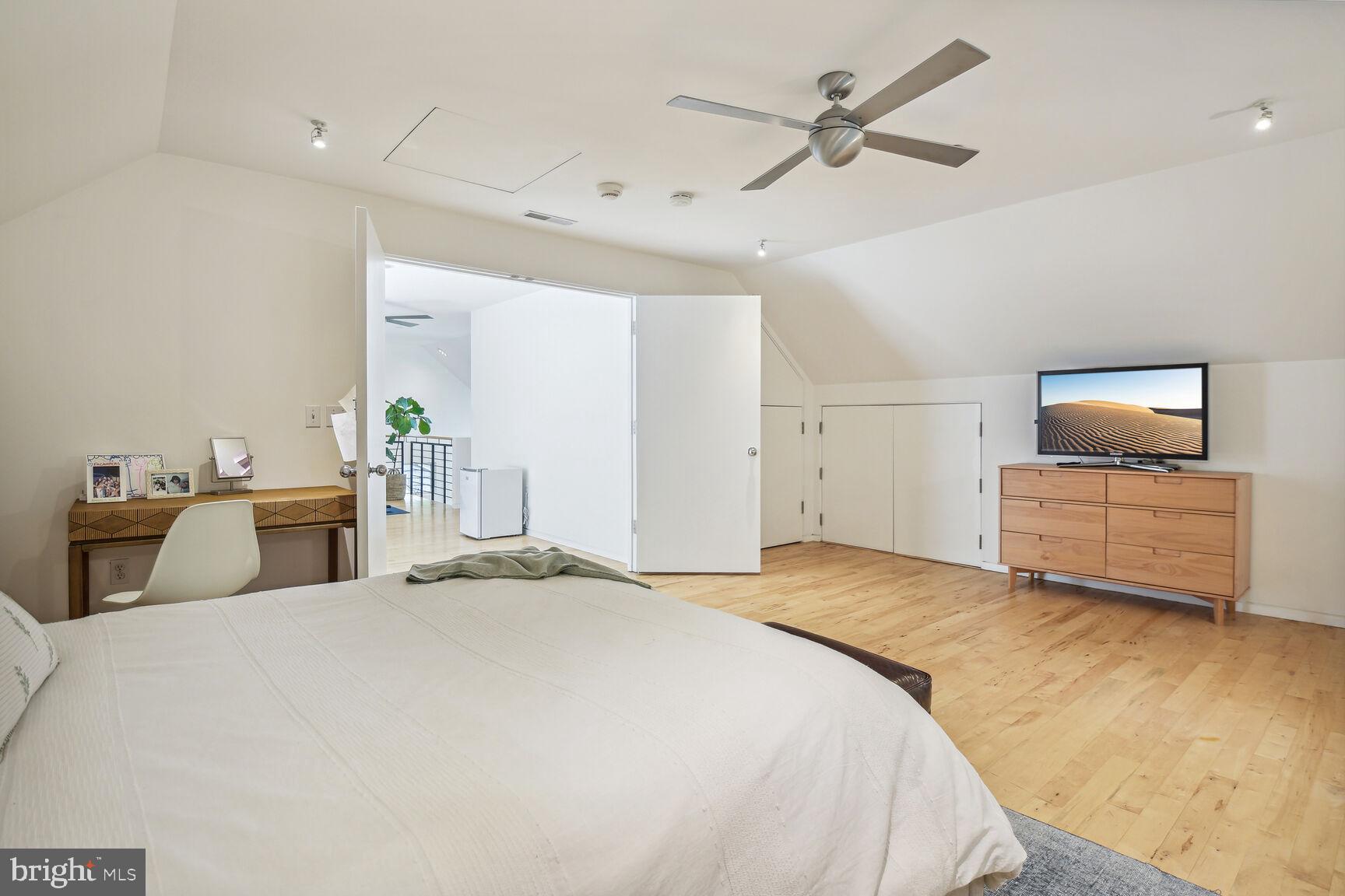 CHEVY CHASE - Residential