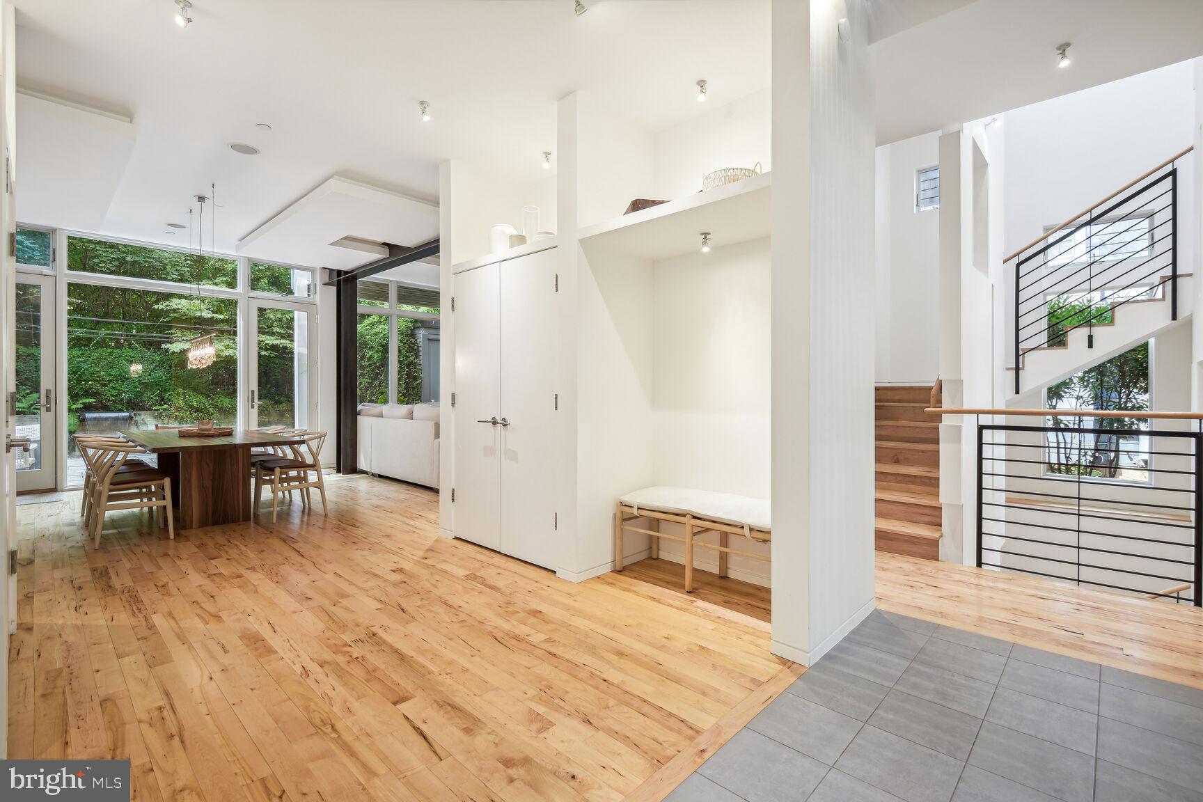 CHEVY CHASE - Residential