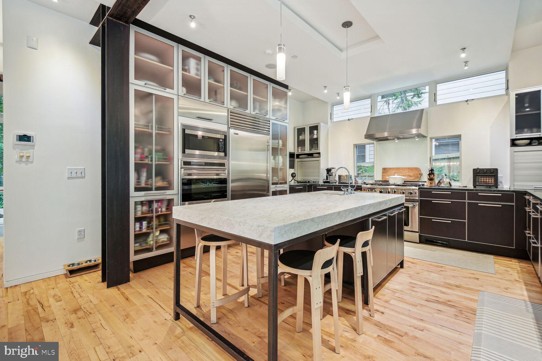 CHEVY CHASE - Residential