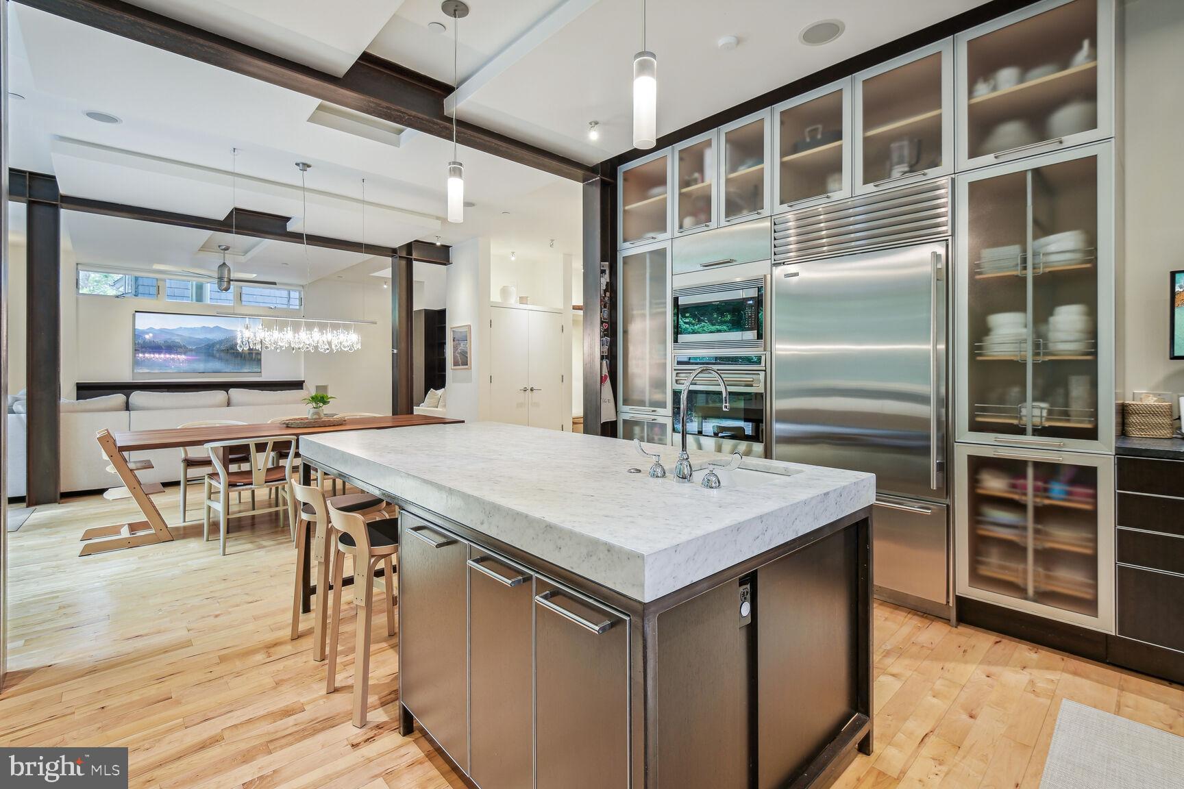 CHEVY CHASE - Residential