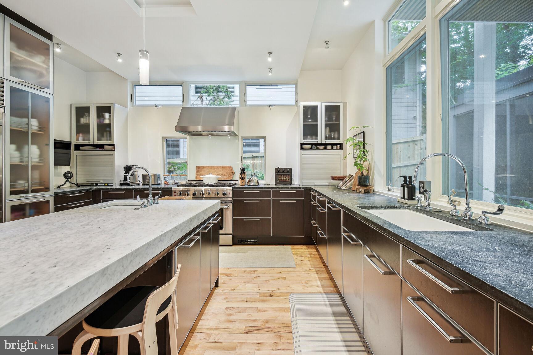 CHEVY CHASE - Residential