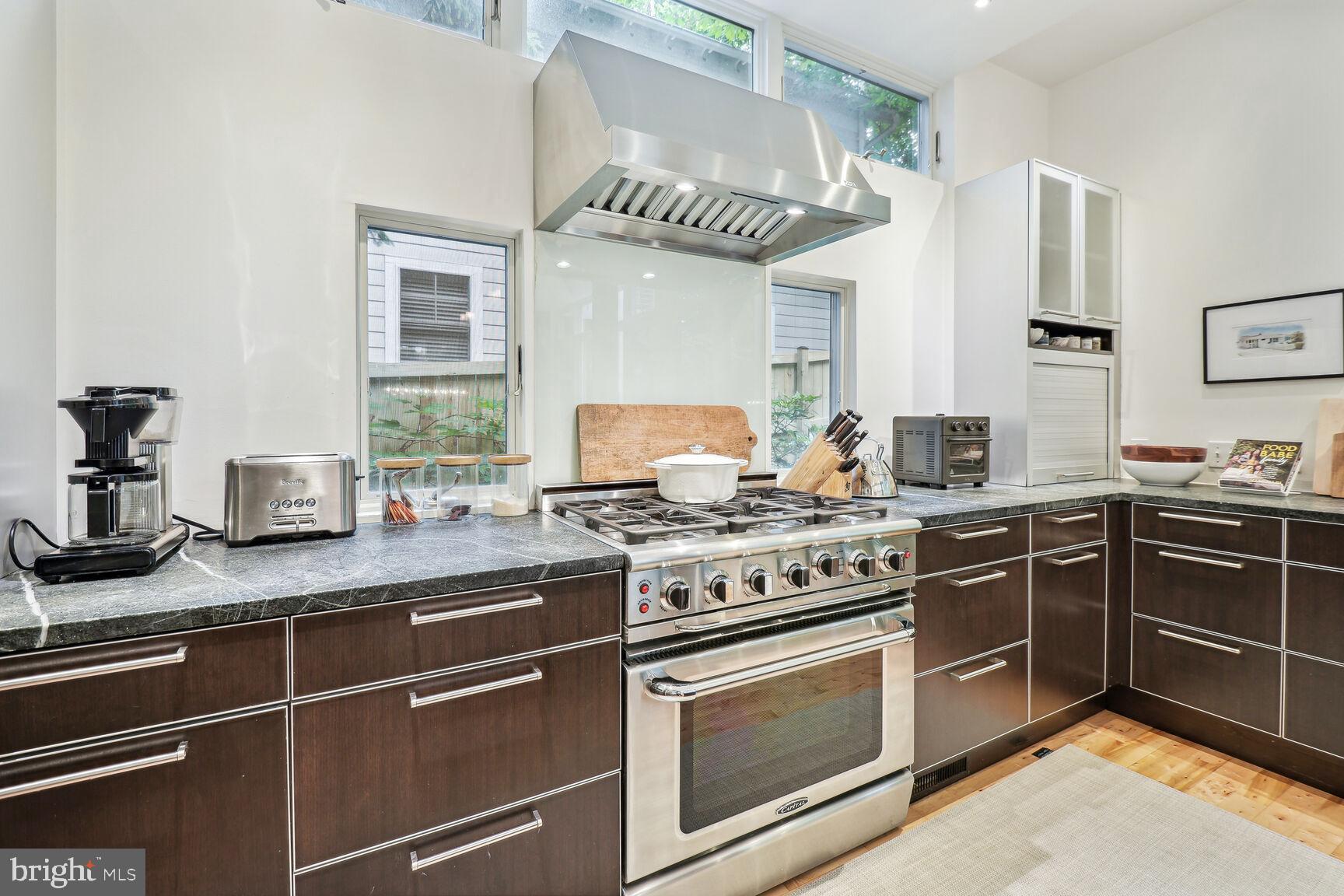 CHEVY CHASE - Residential