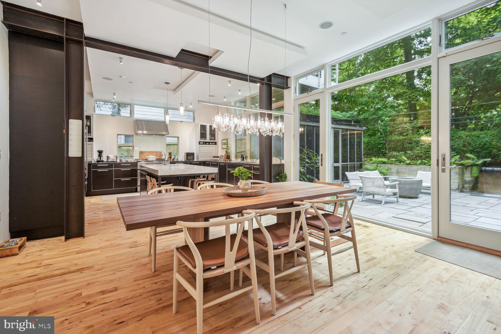 CHEVY CHASE - Residential