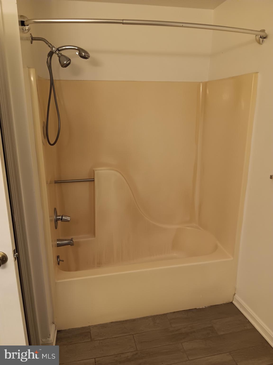 LAFAYETTE SQUARE - Residential