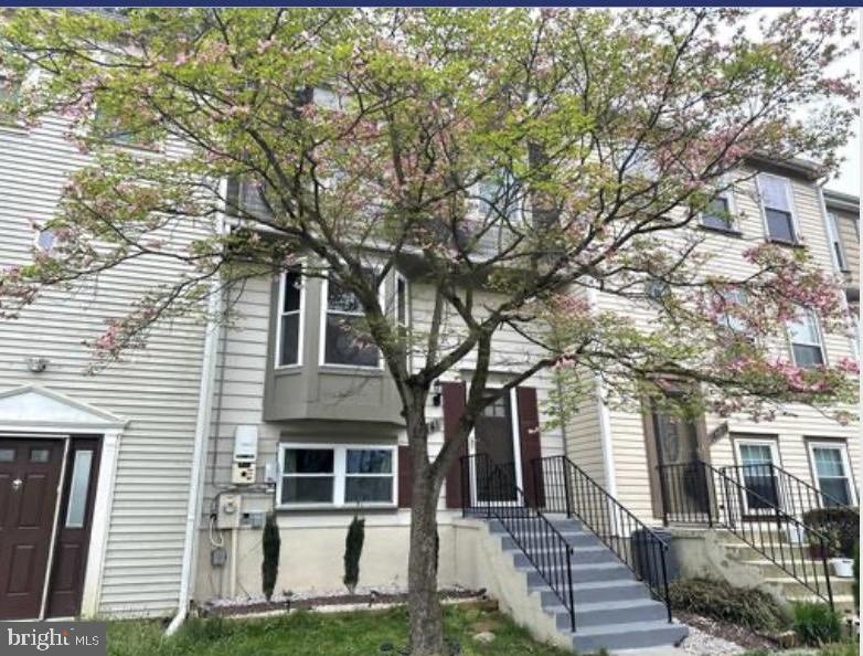 This is a very nice three level townhouse located in the heart of Bowie Town Center. The lower level has just been fully upgraded to have one large room and a spacious living room with its own kitchen and private entrance that enjoy the fully fenced backyard. All utilities are included in the rent with opportunity to laundry and WIFI.
Applicant must have good credit score, be making an income that will be 3 x the rent in a month and with good rental history and background check.
The owner occupies the top levels. Please call the listing agent for showing and any further questions.