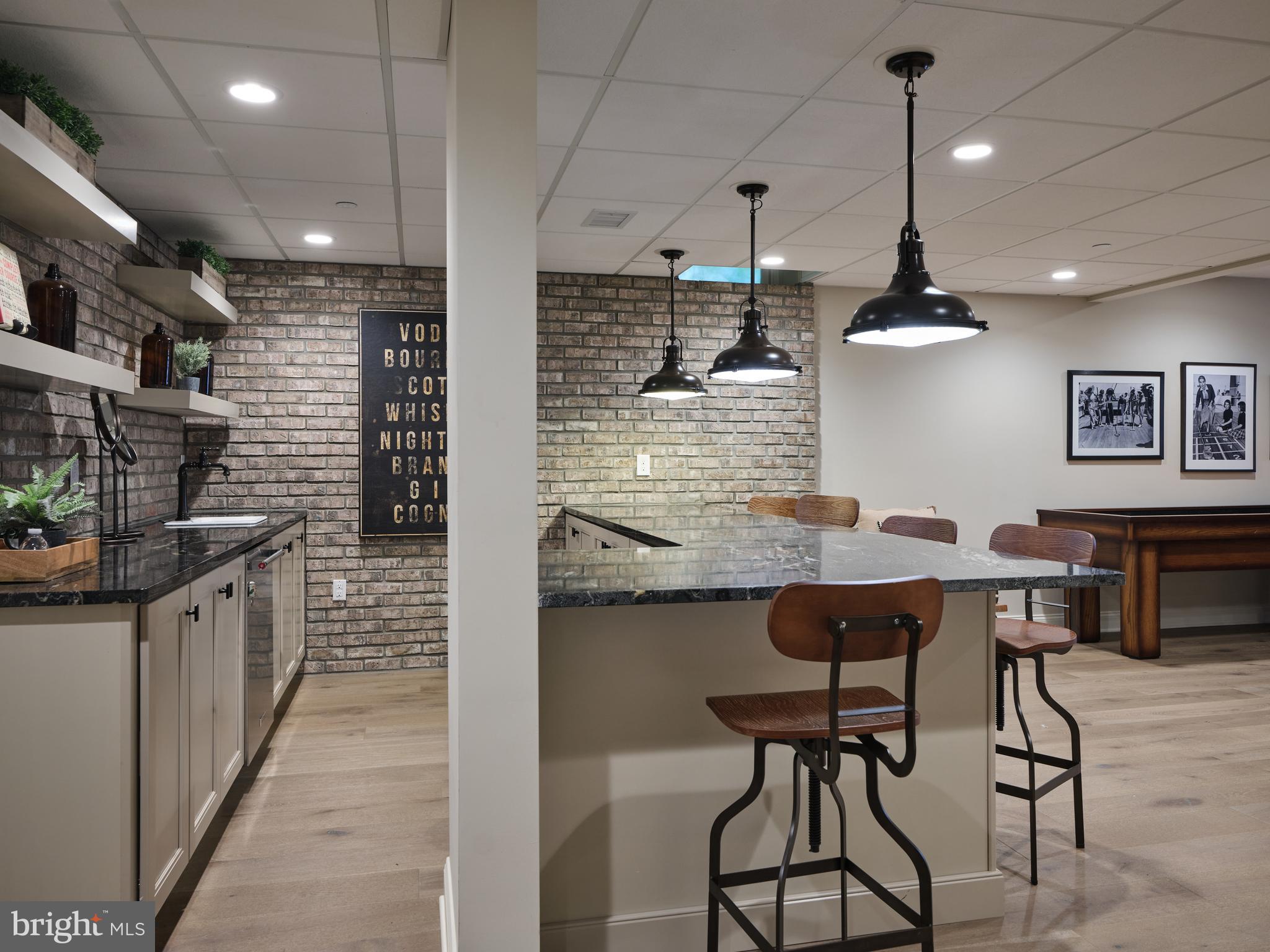 FENTONS CORNER - Residential