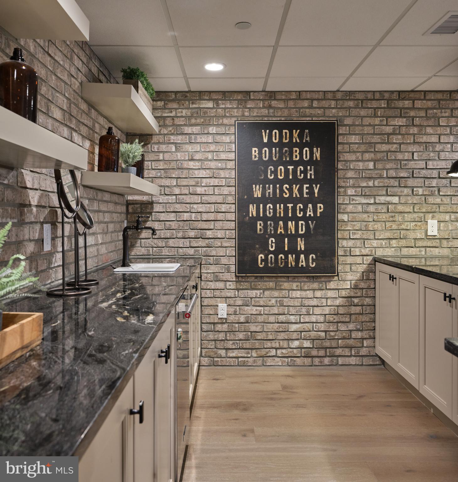 FENTONS CORNER - Residential