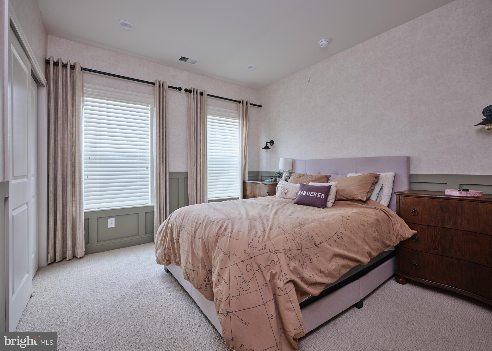 FENTONS CORNER - Residential