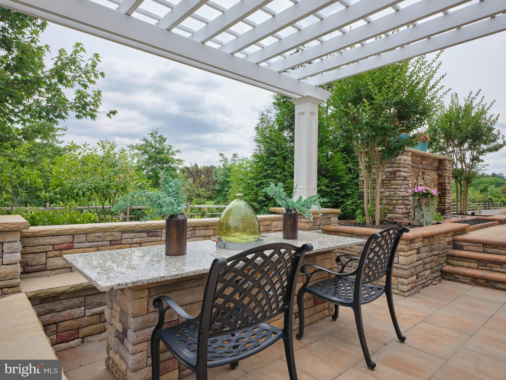 FENTONS CORNER - Residential