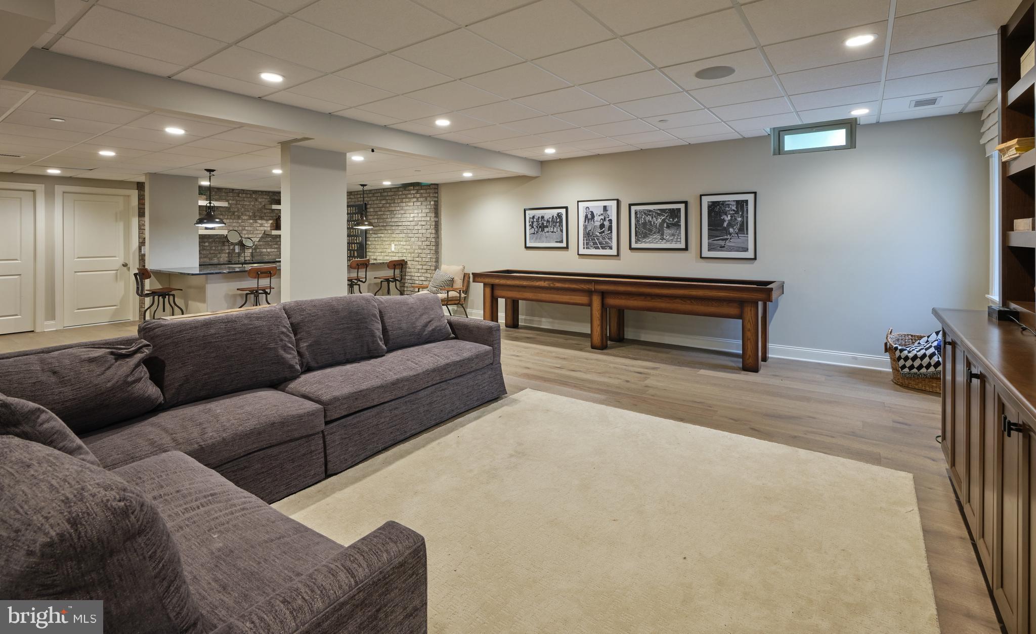 FENTONS CORNER - Residential