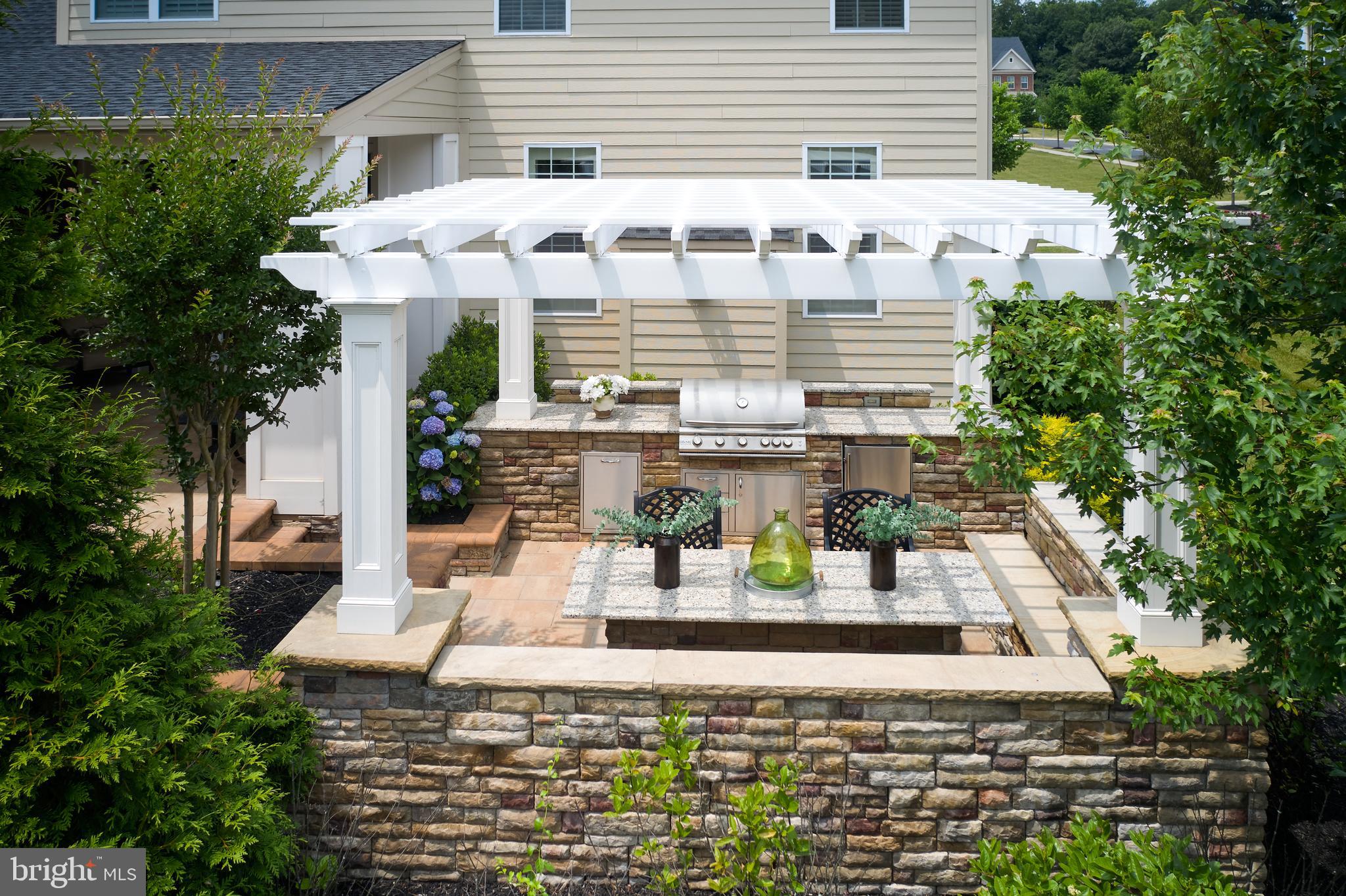 FENTONS CORNER - Residential