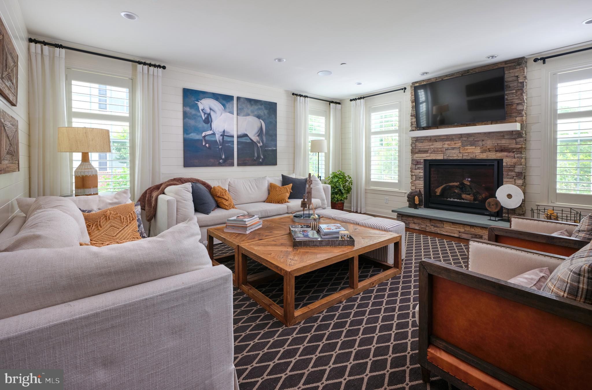 FENTONS CORNER - Residential