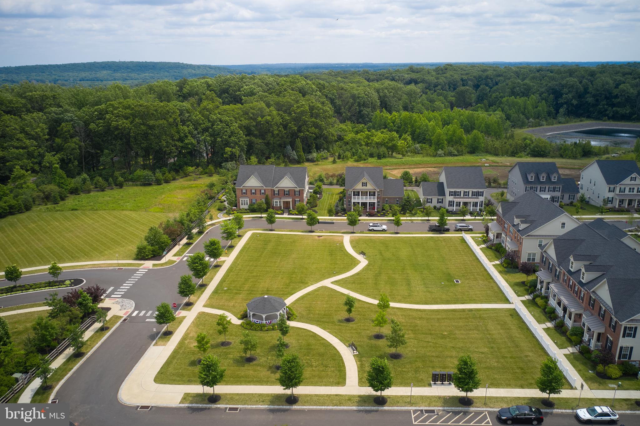 FENTONS CORNER - Residential