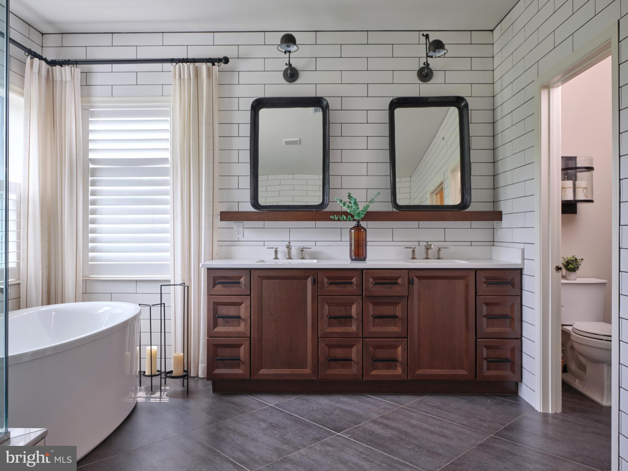 FENTONS CORNER - Residential