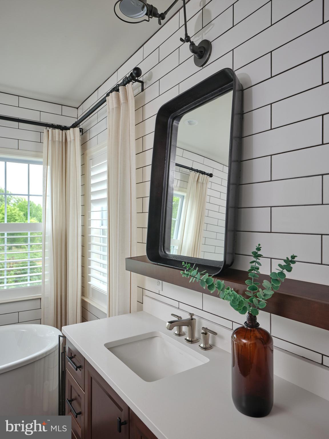 FENTONS CORNER - Residential