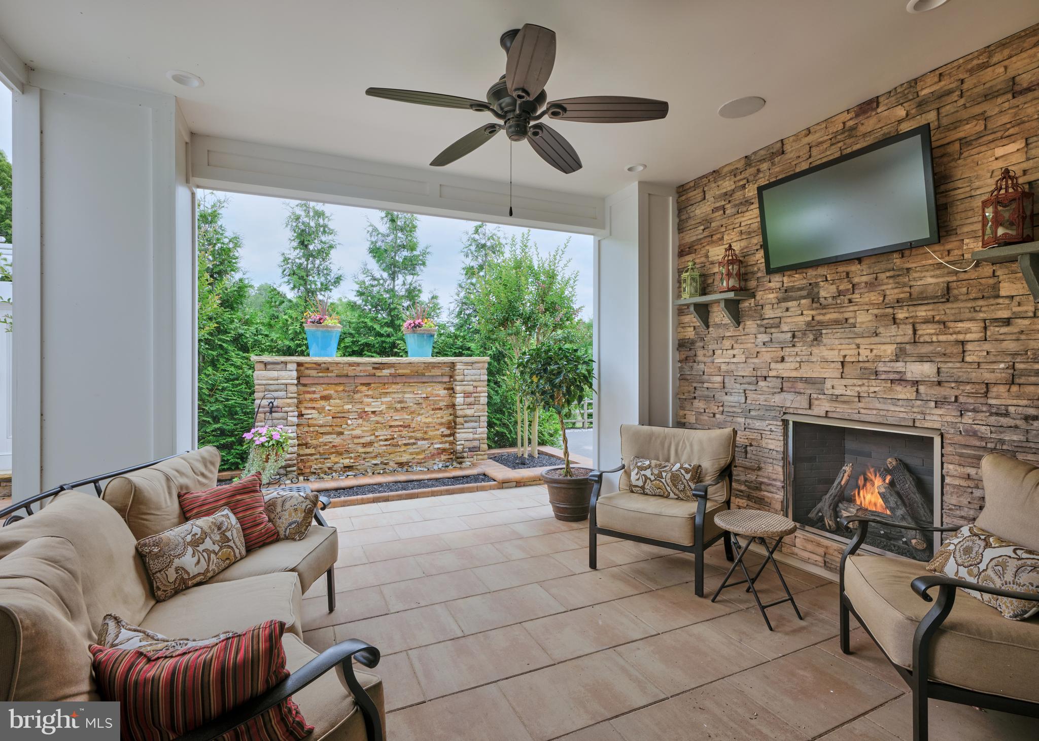 FENTONS CORNER - Residential