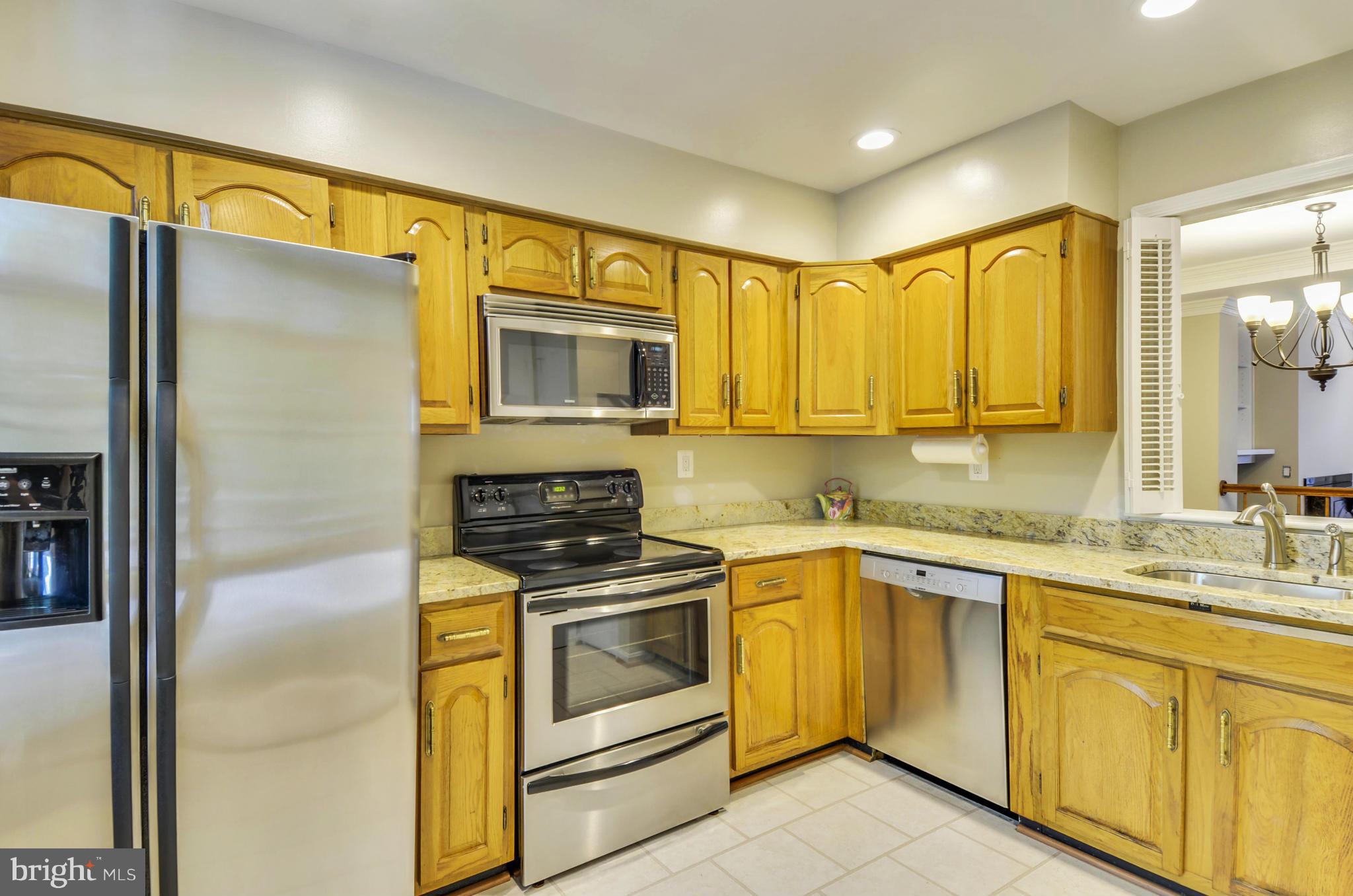 BURGES SQUARE - Residential Lease