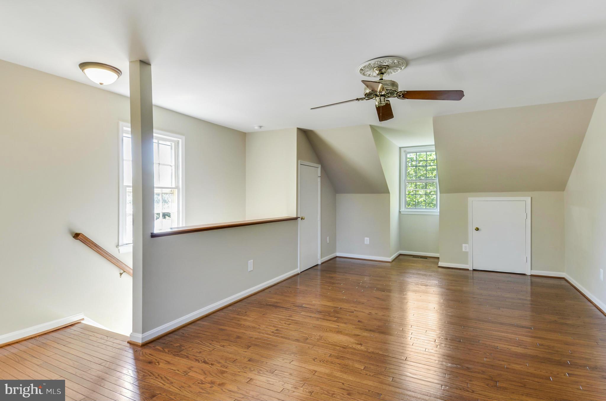 BURGES SQUARE - Residential Lease