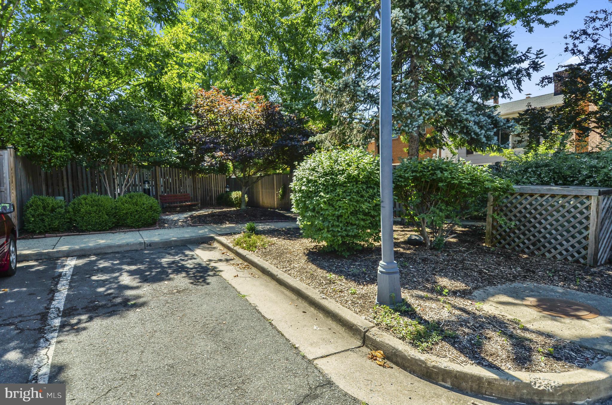 BURGES SQUARE - Residential Lease