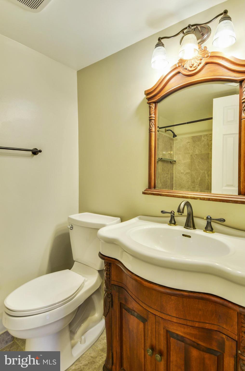 BURGES SQUARE - Residential Lease