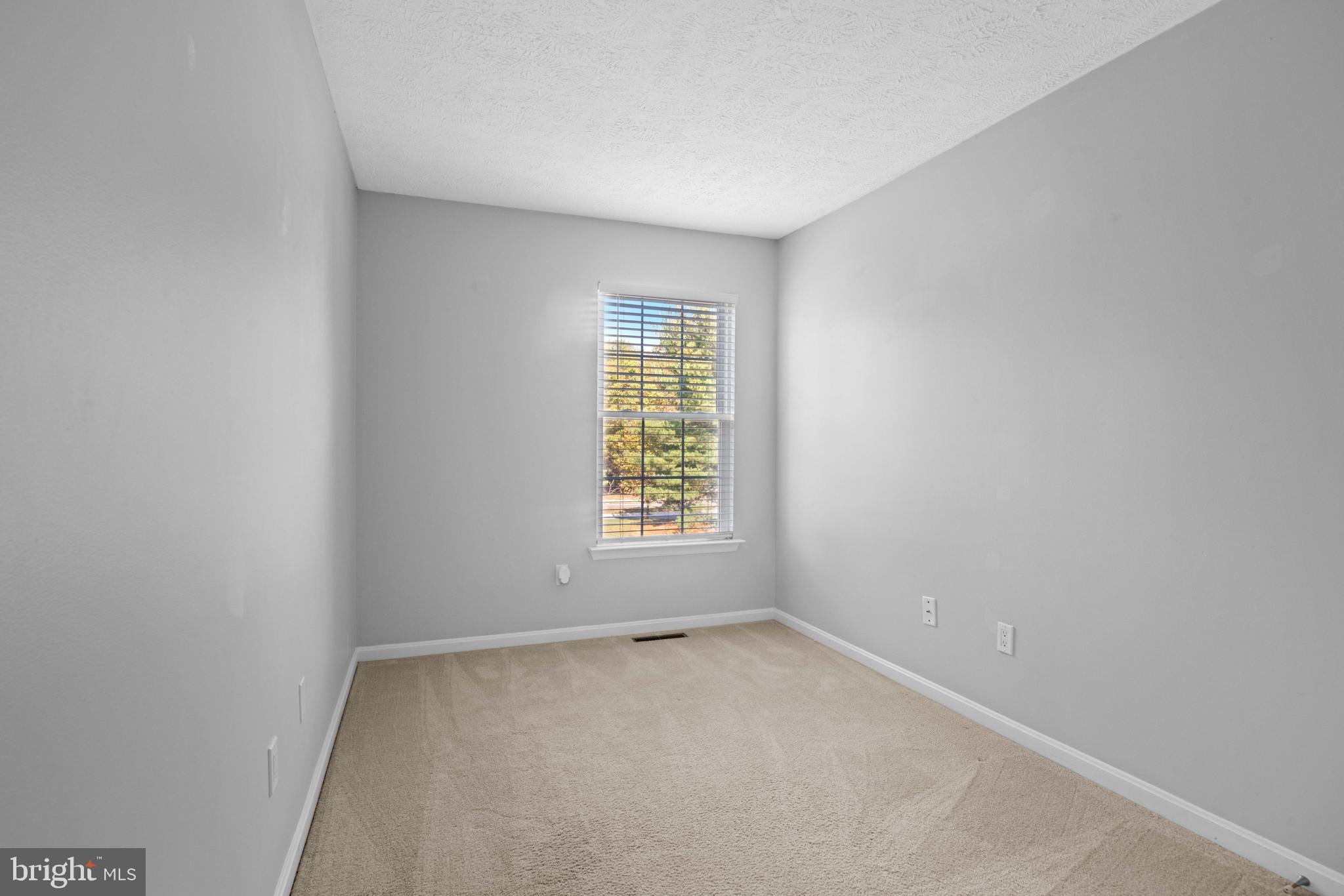 HICKORY HILLS - Residential