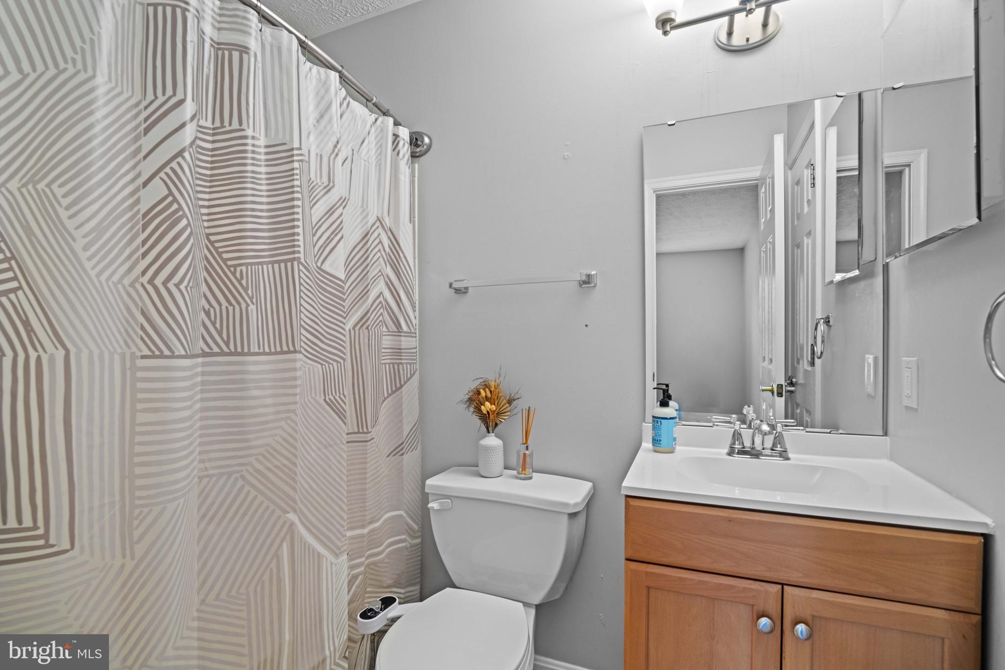 HICKORY HILLS - Residential