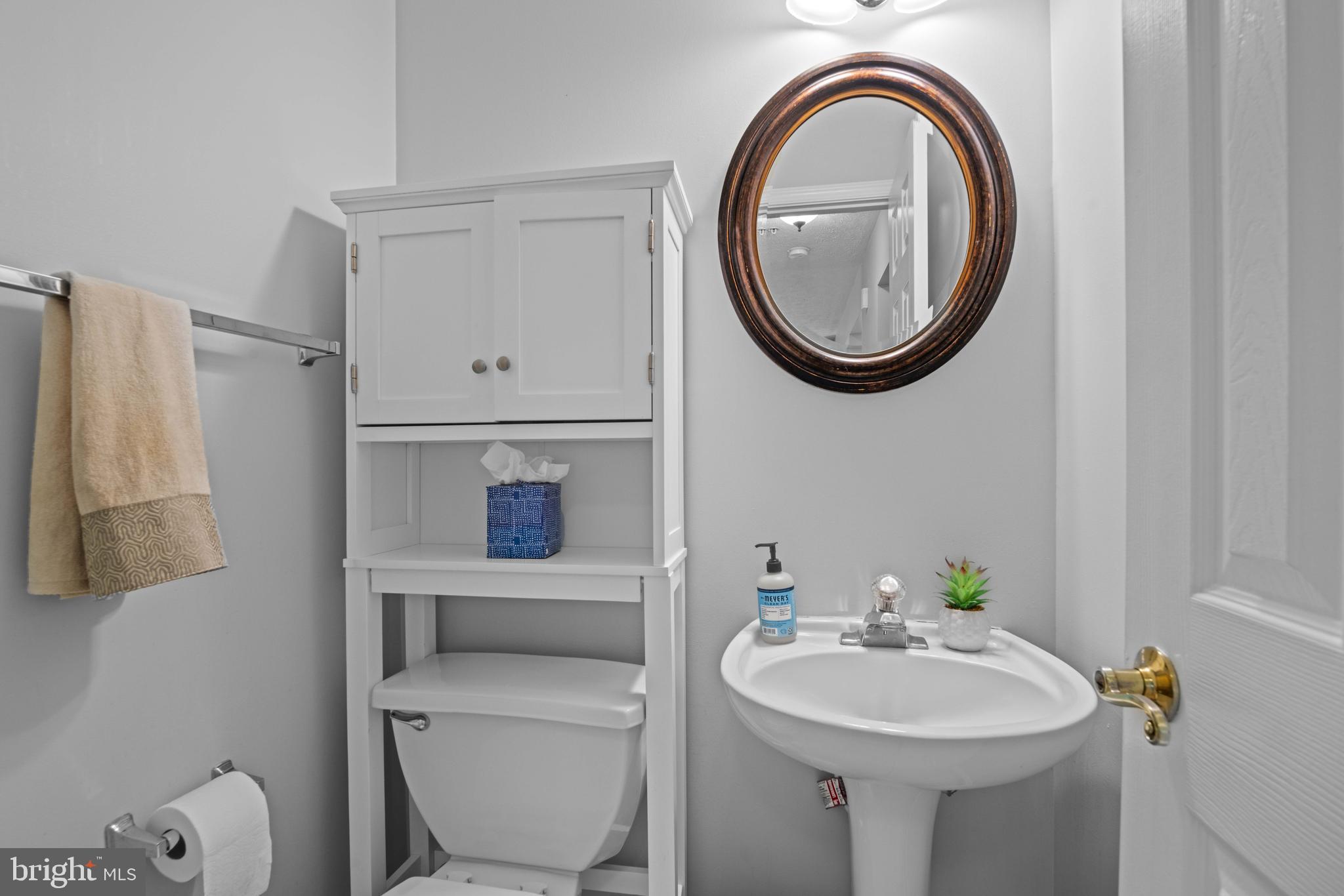 HICKORY HILLS - Residential