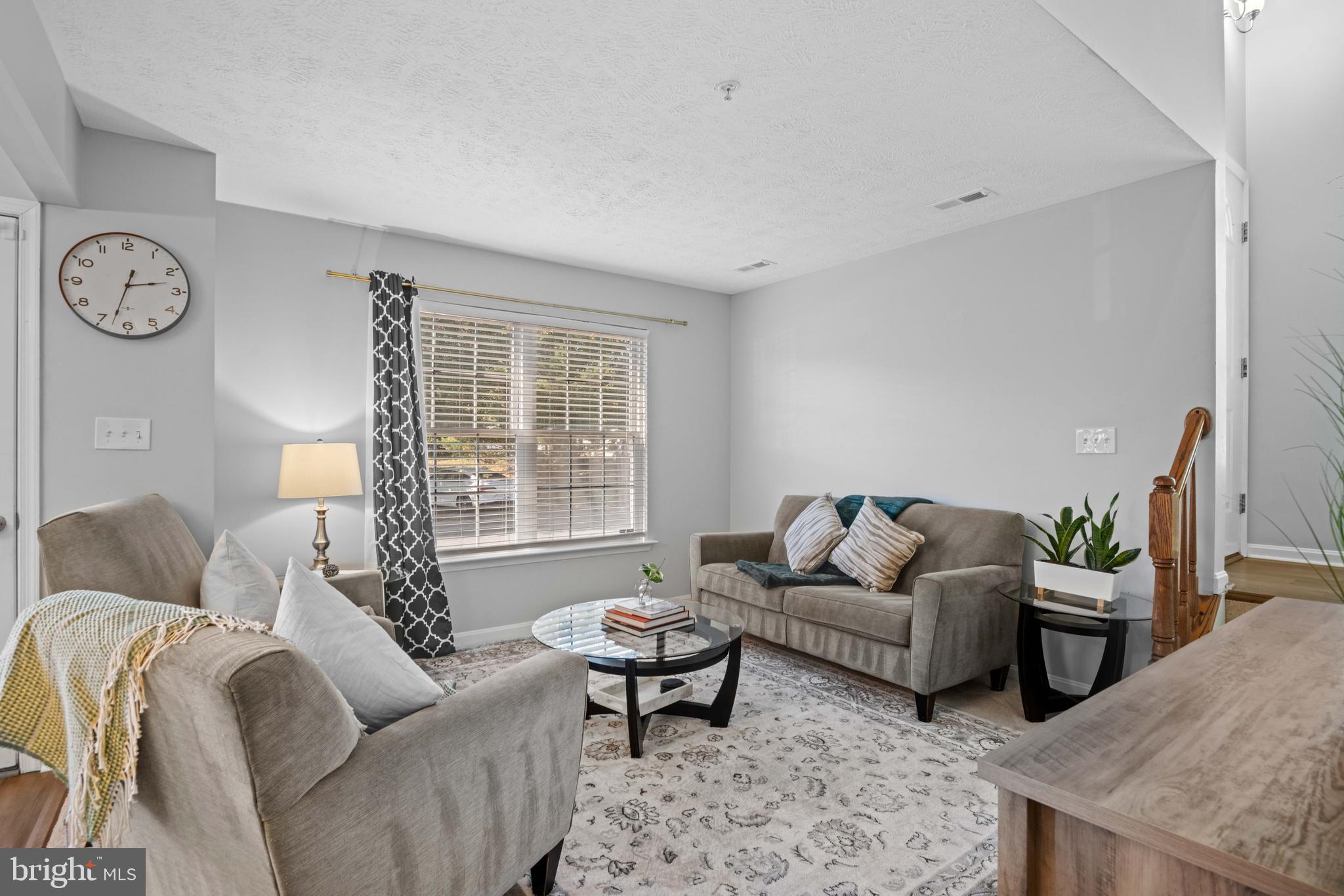 HICKORY HILLS - Residential