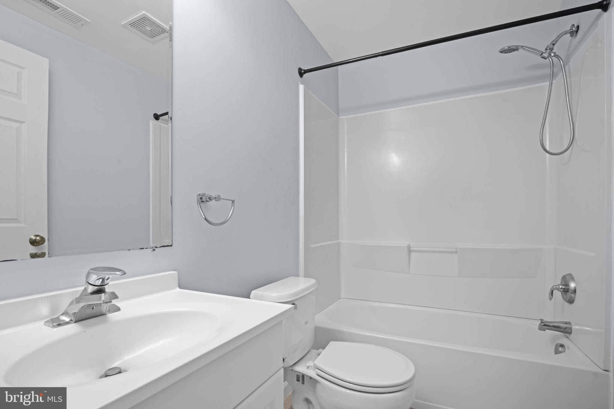 HICKORY HILLS - Residential