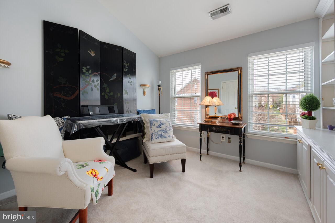 KINGSTOWNE - Residential