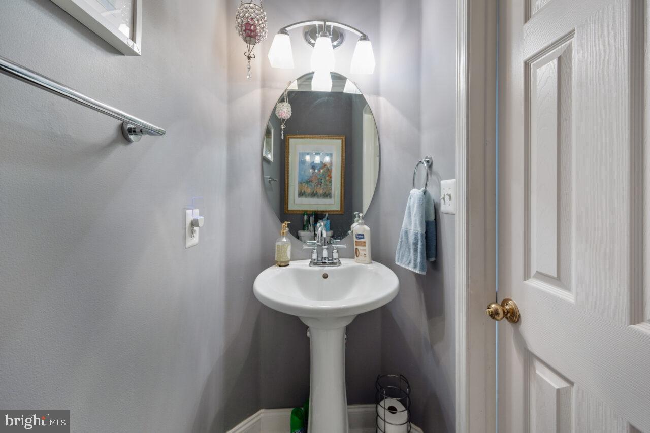 KINGSTOWNE - Residential