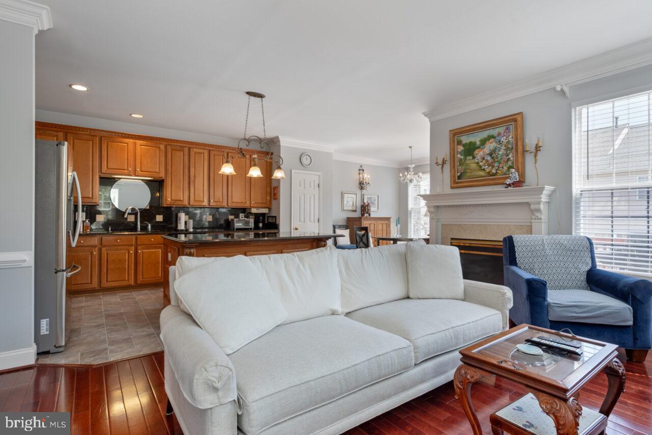 KINGSTOWNE - Residential