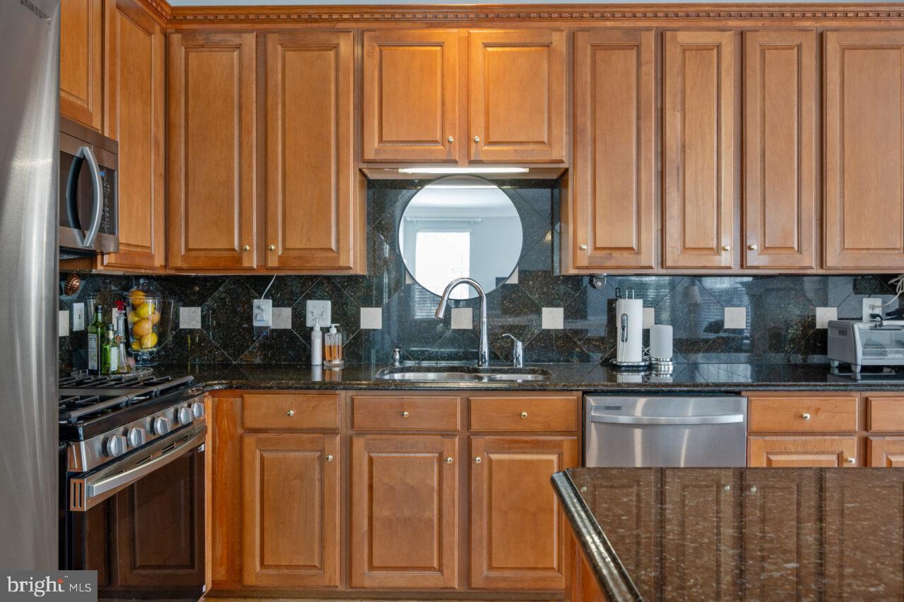 KINGSTOWNE - Residential