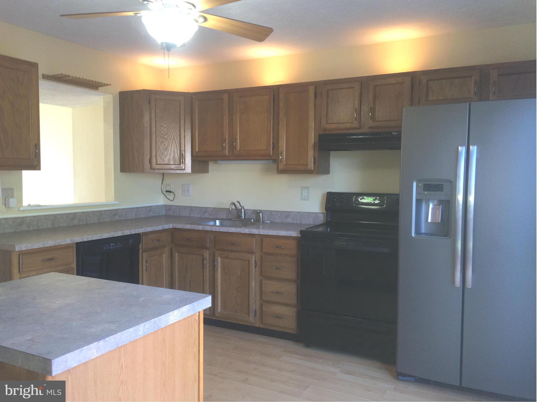 WOODBRIDGE CENTER - Residential