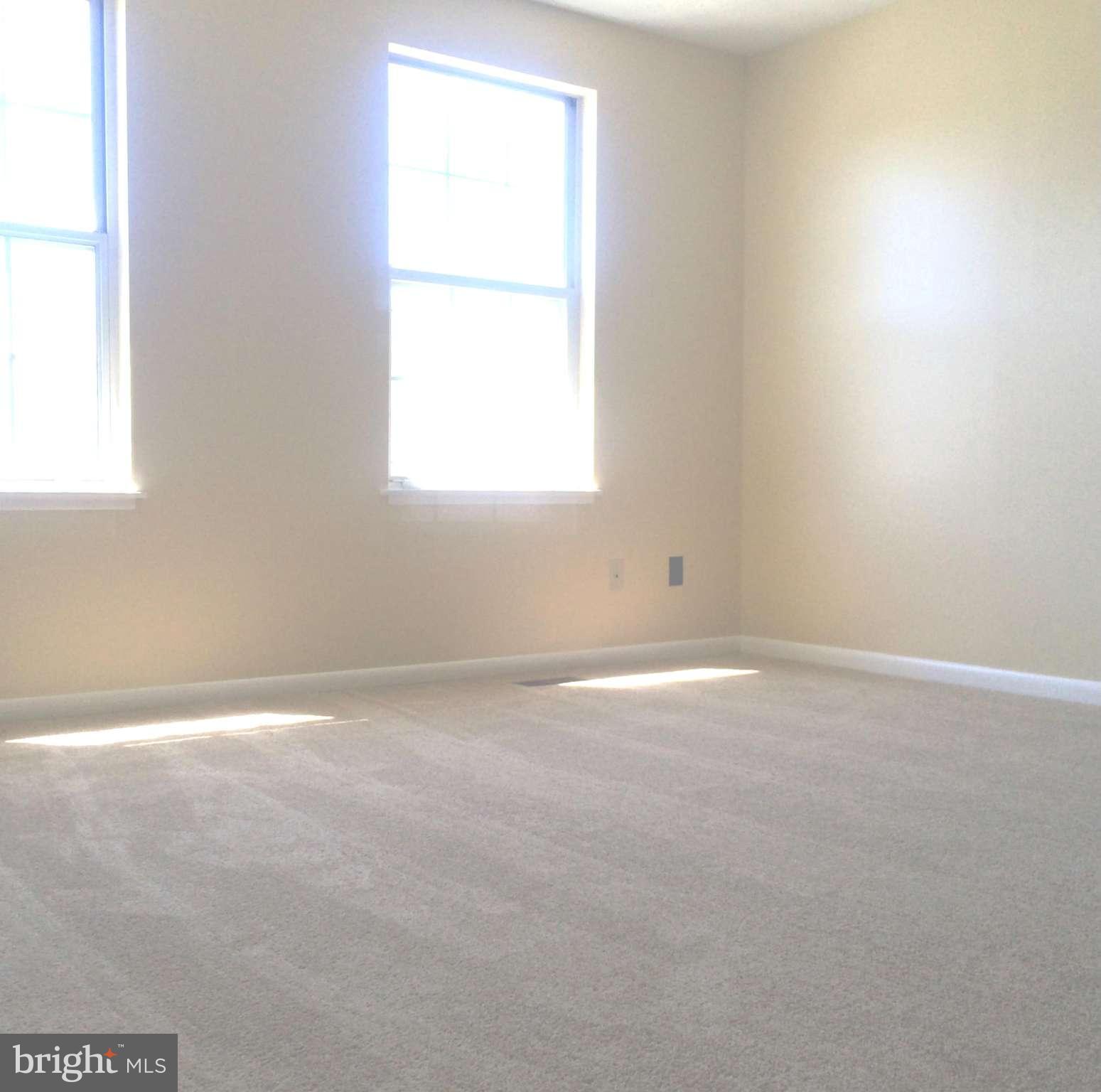 WOODBRIDGE CENTER - Residential