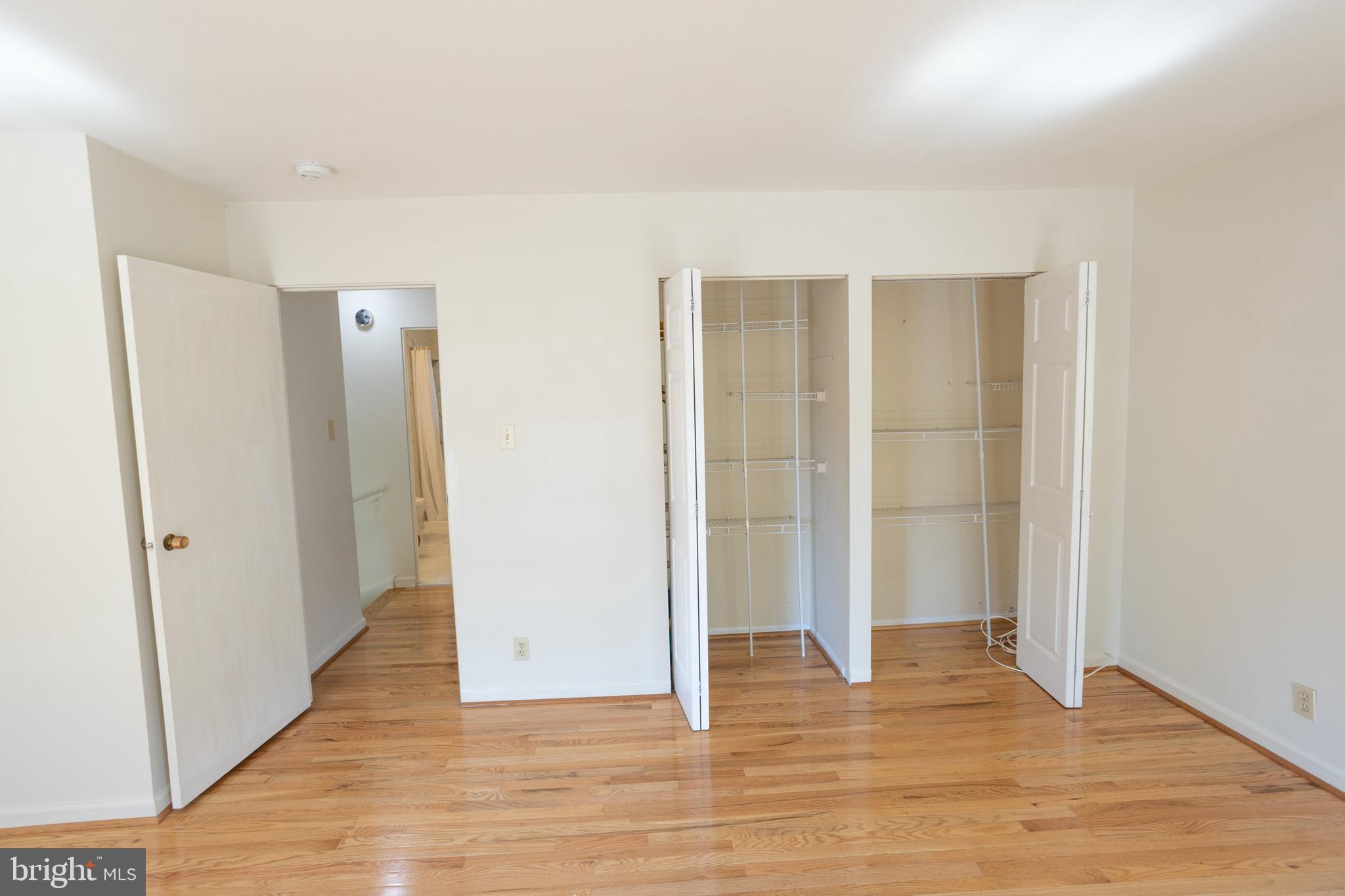 PEMBROOKE - Residential