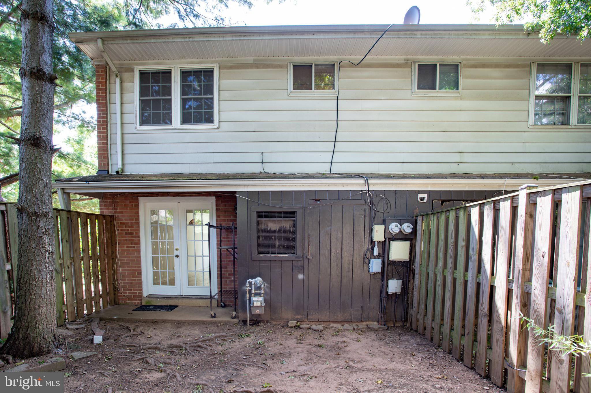 PEMBROOKE - Residential