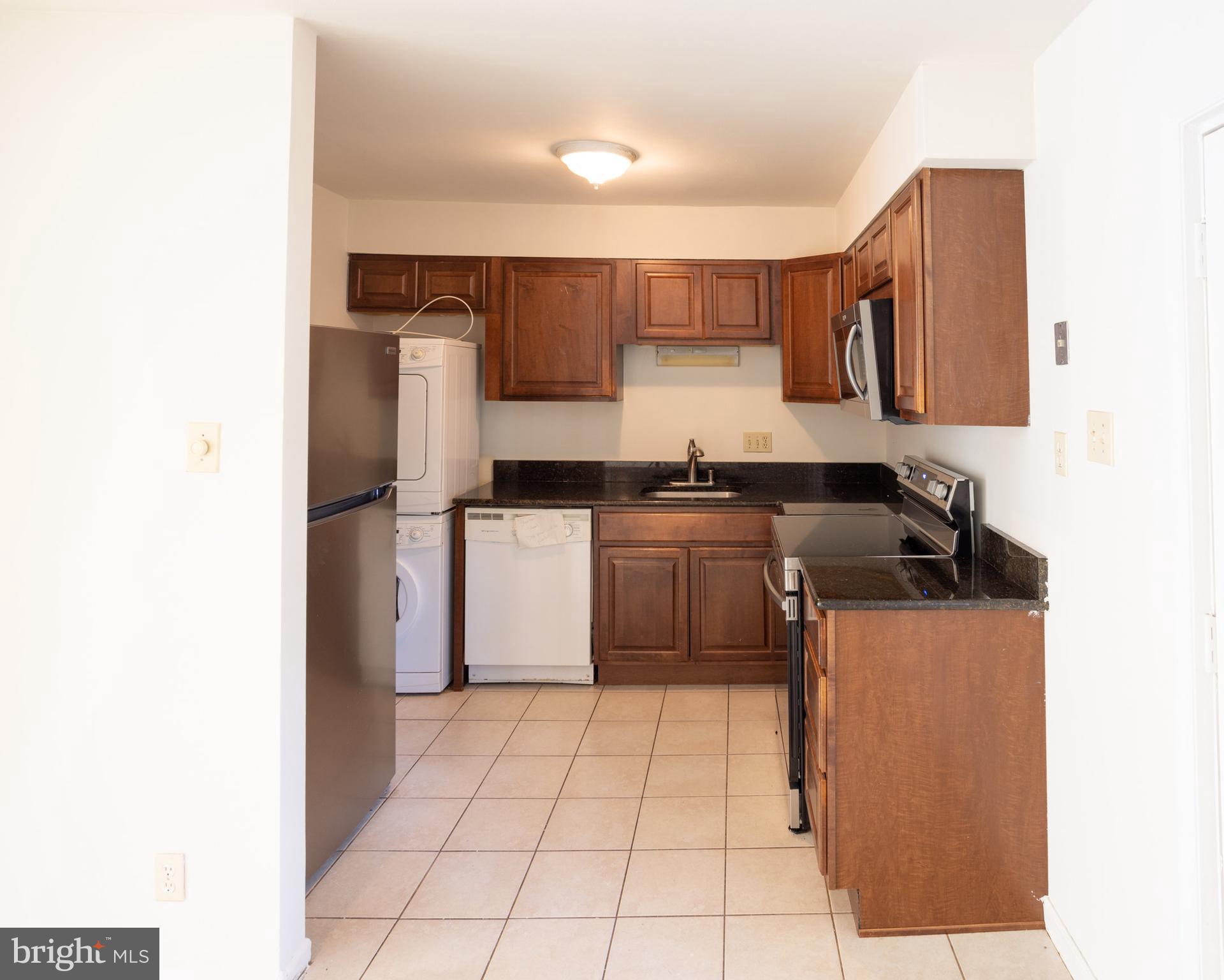 PEMBROOKE - Residential